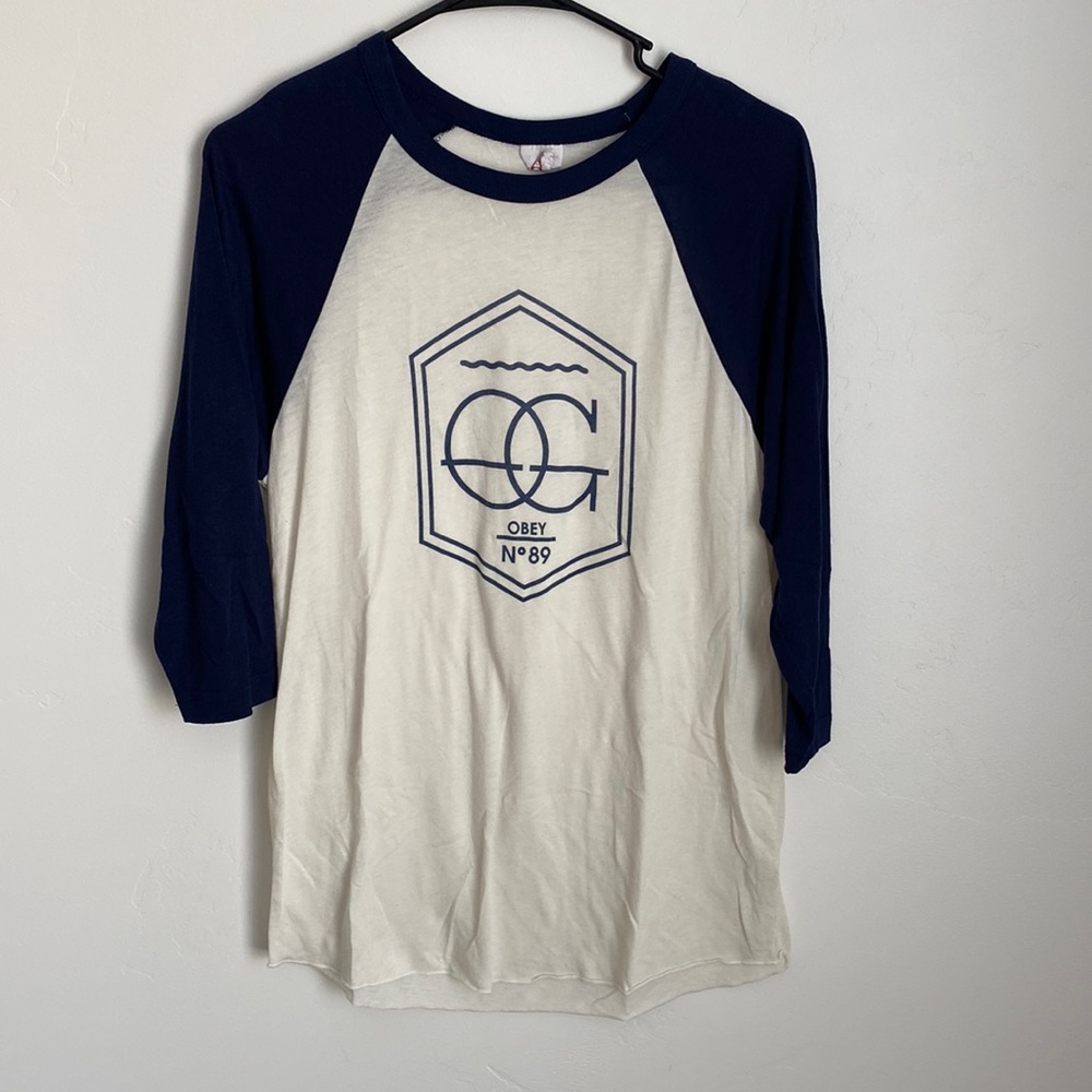Obey T